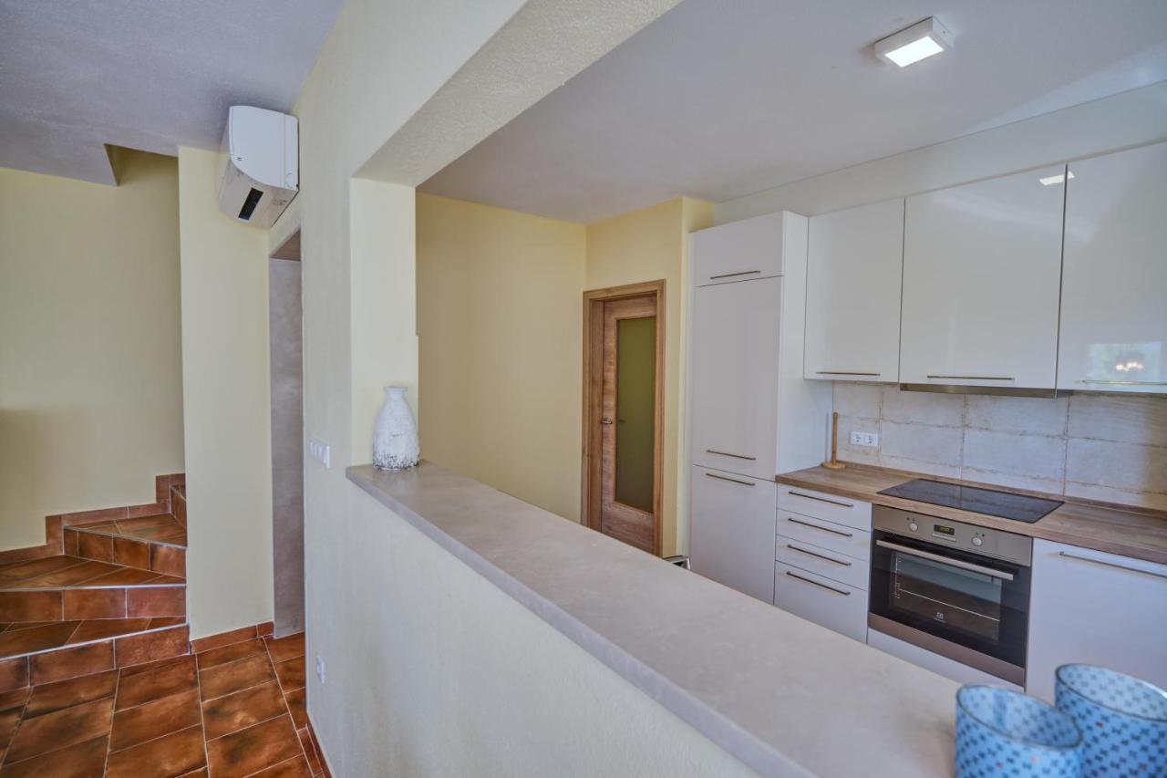 טרוגיר Anovi Holiday Homes By Litto מראה חיצוני תמונה