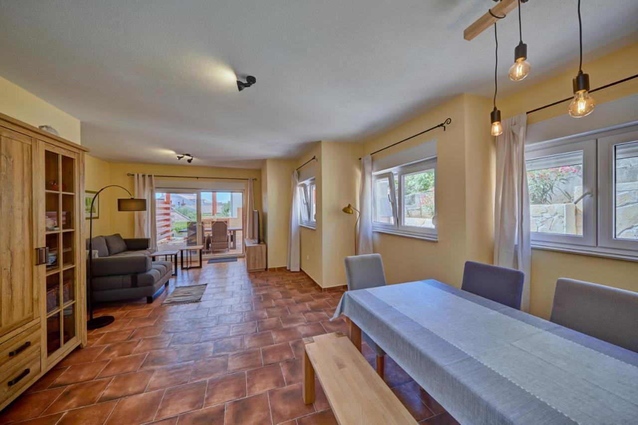 טרוגיר Anovi Holiday Homes By Litto מראה חיצוני תמונה
