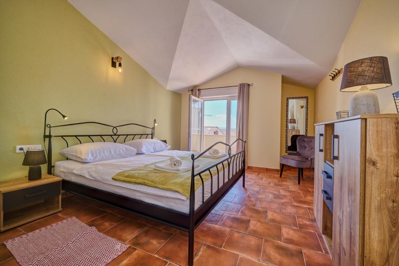 טרוגיר Anovi Holiday Homes By Litto מראה חיצוני תמונה