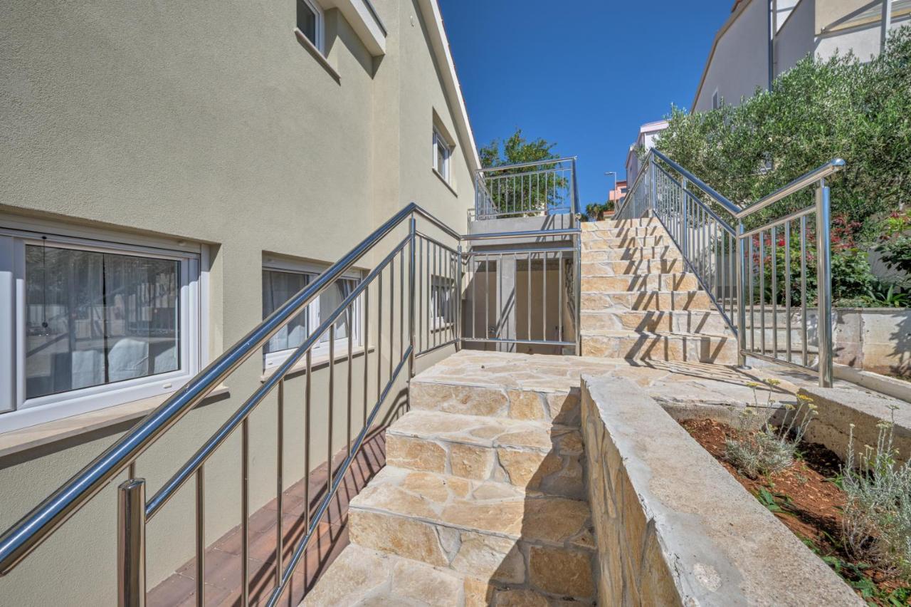 טרוגיר Anovi Holiday Homes By Litto מראה חיצוני תמונה
