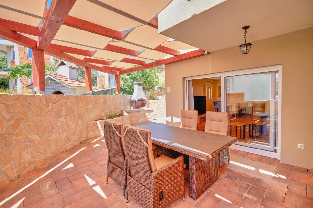 טרוגיר Anovi Holiday Homes By Litto מראה חיצוני תמונה