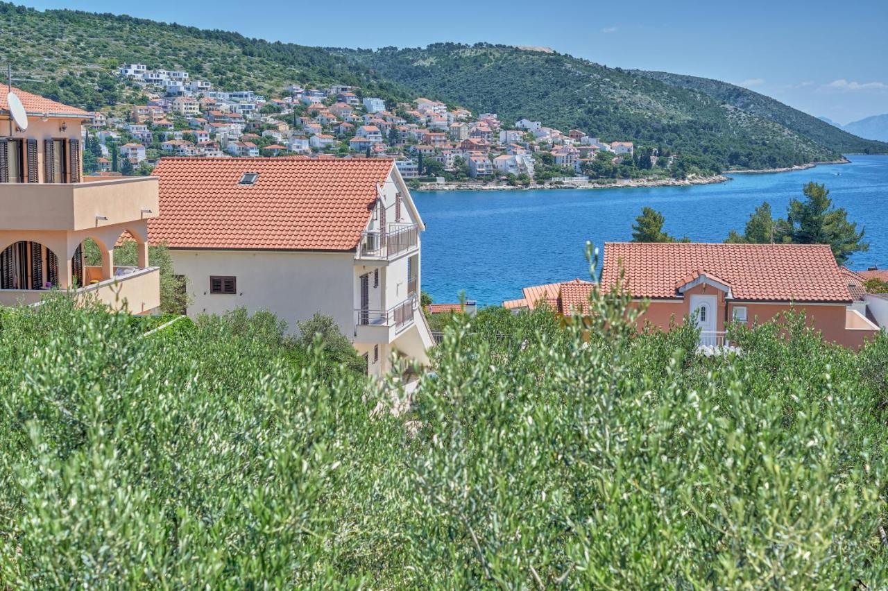 טרוגיר Anovi Holiday Homes By Litto מראה חיצוני תמונה