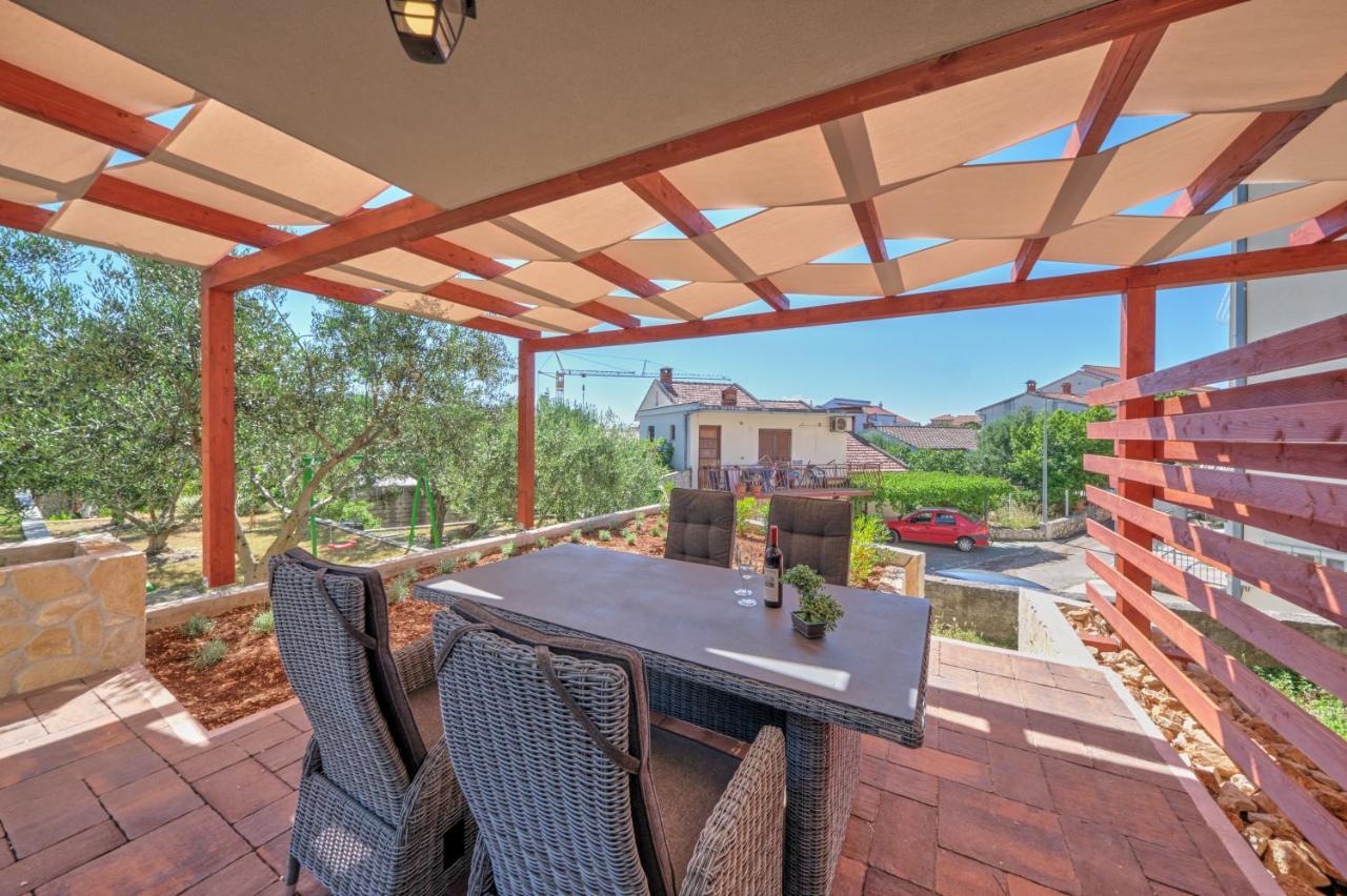 טרוגיר Anovi Holiday Homes By Litto מראה חיצוני תמונה