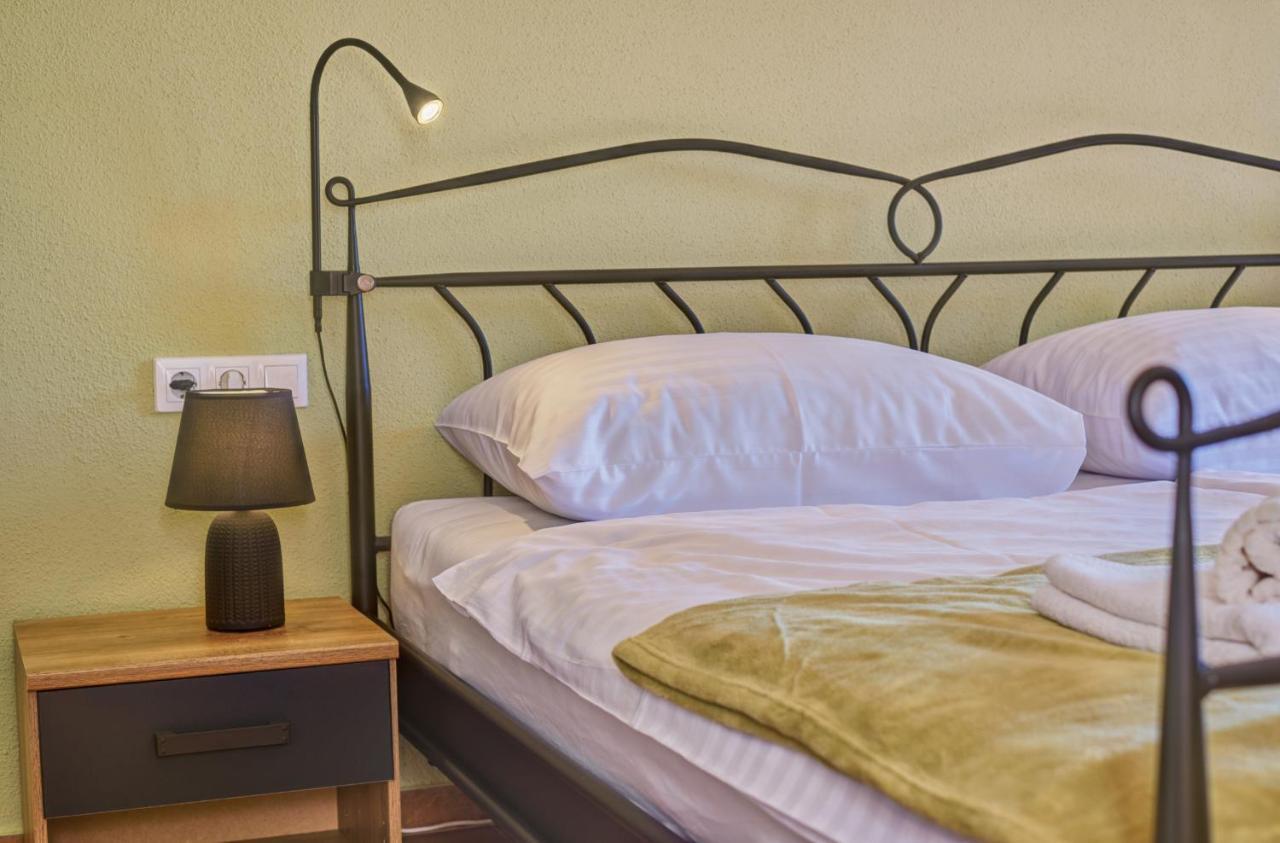 טרוגיר Anovi Holiday Homes By Litto מראה חיצוני תמונה
