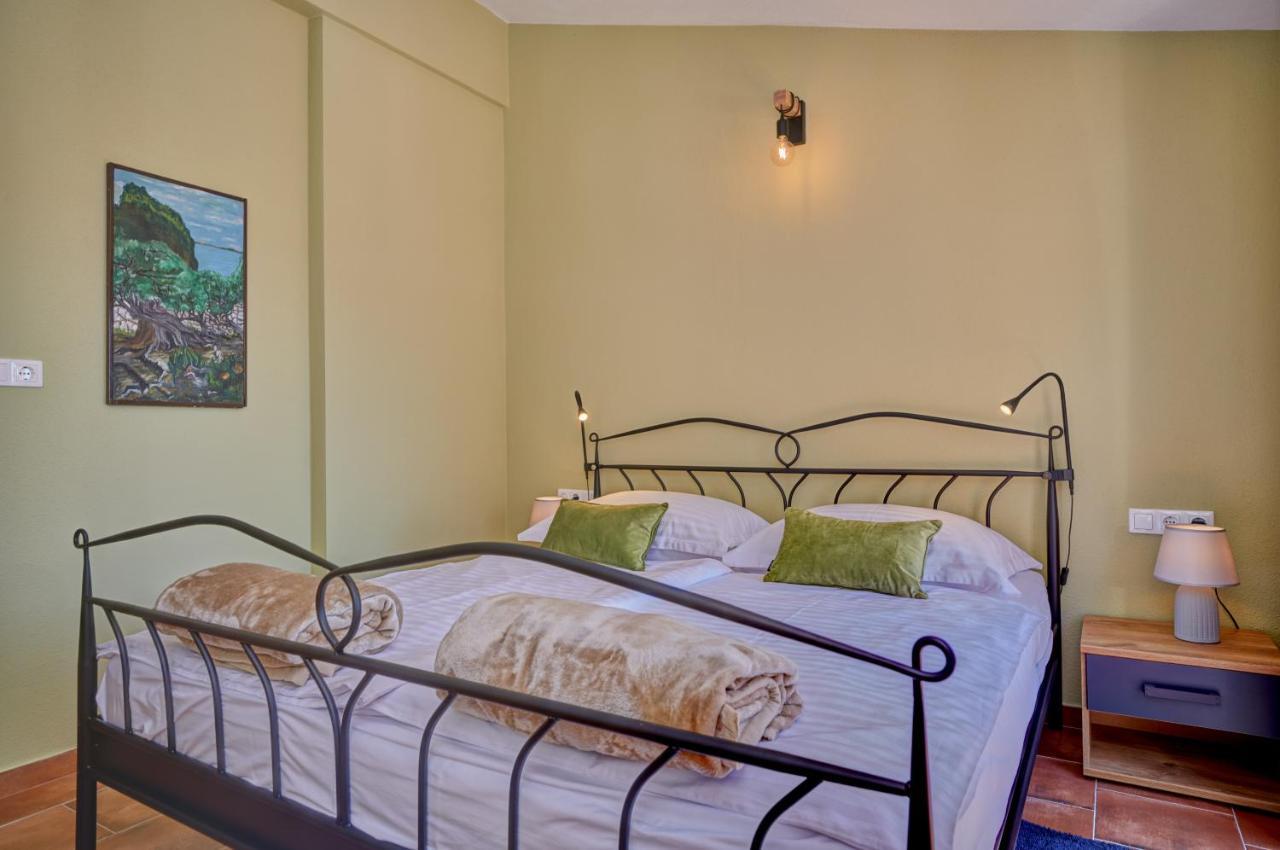 טרוגיר Anovi Holiday Homes By Litto מראה חיצוני תמונה